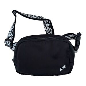Brisk NWOT Black Fanny Pack with Adjustable Strap.